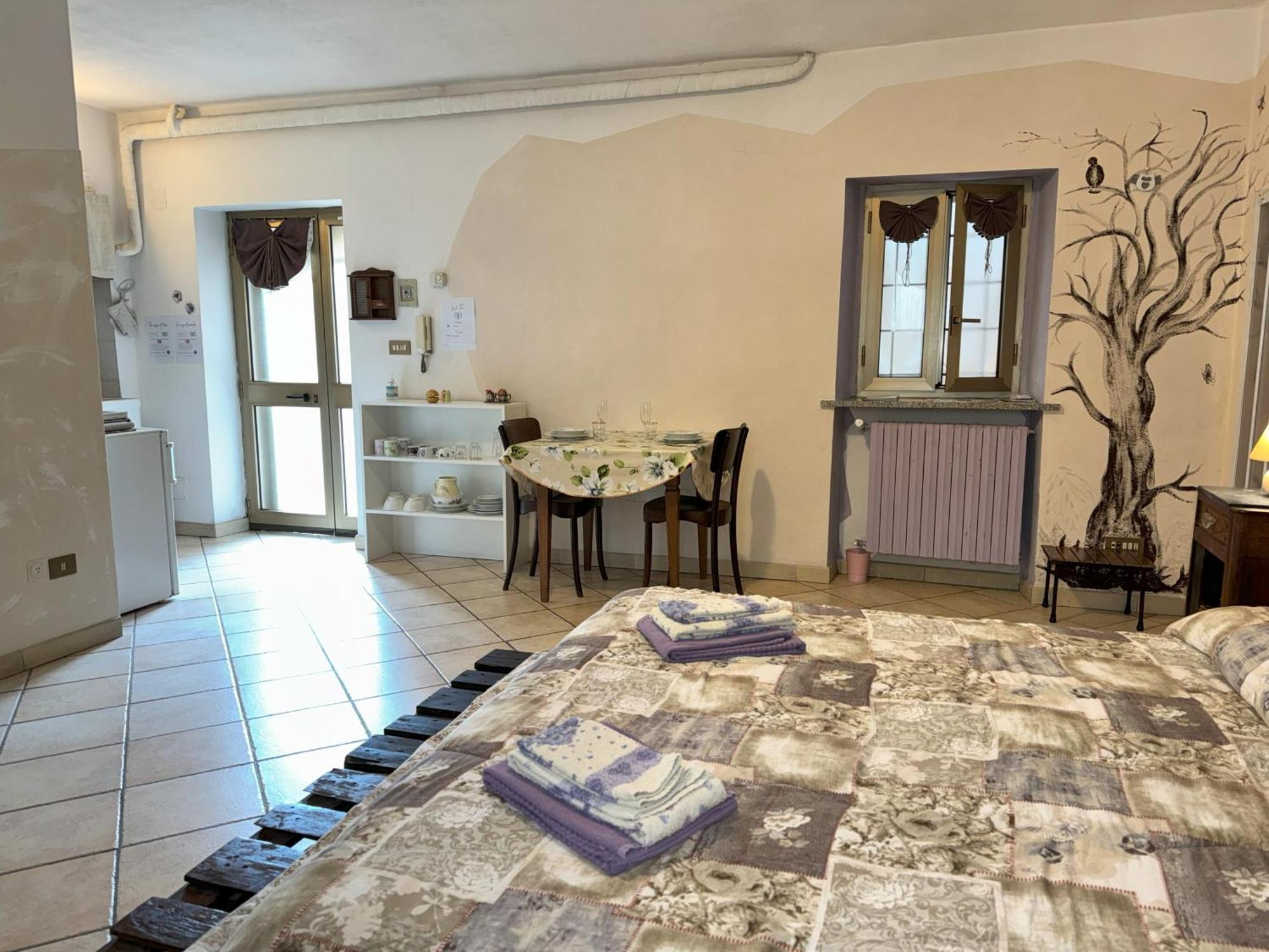 Casa Aromi Ed Arte Guest House Асти Екстериор снимка