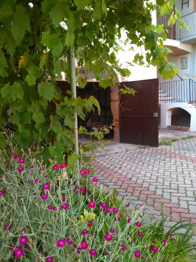 Casa Aromi Ed Arte Guest House Асти Екстериор снимка